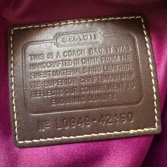 Coach cross body purse - Picture 5 of 8